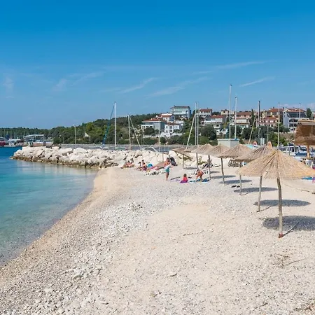 Kamelia Guest house 3*